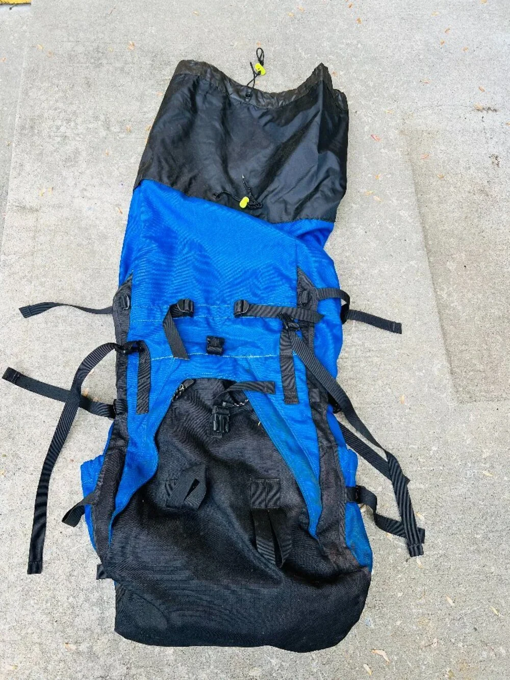 Vintage Lowe Alpine Contour IV internal frame hiking backpack